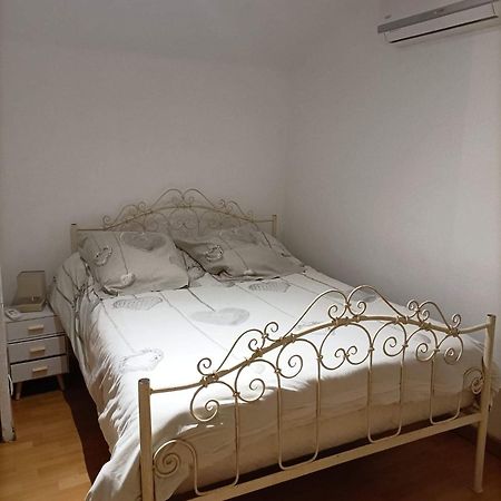 Appartement Le 7 à Servian Extérieur photo
